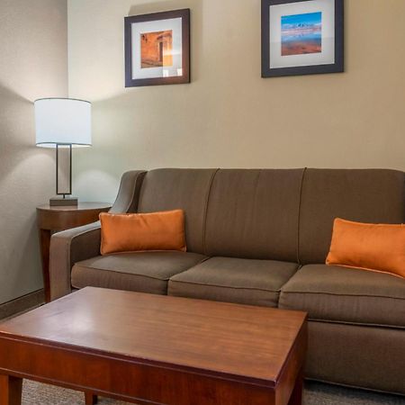 Comfort Inn Albuquerque Airport Bagian luar foto