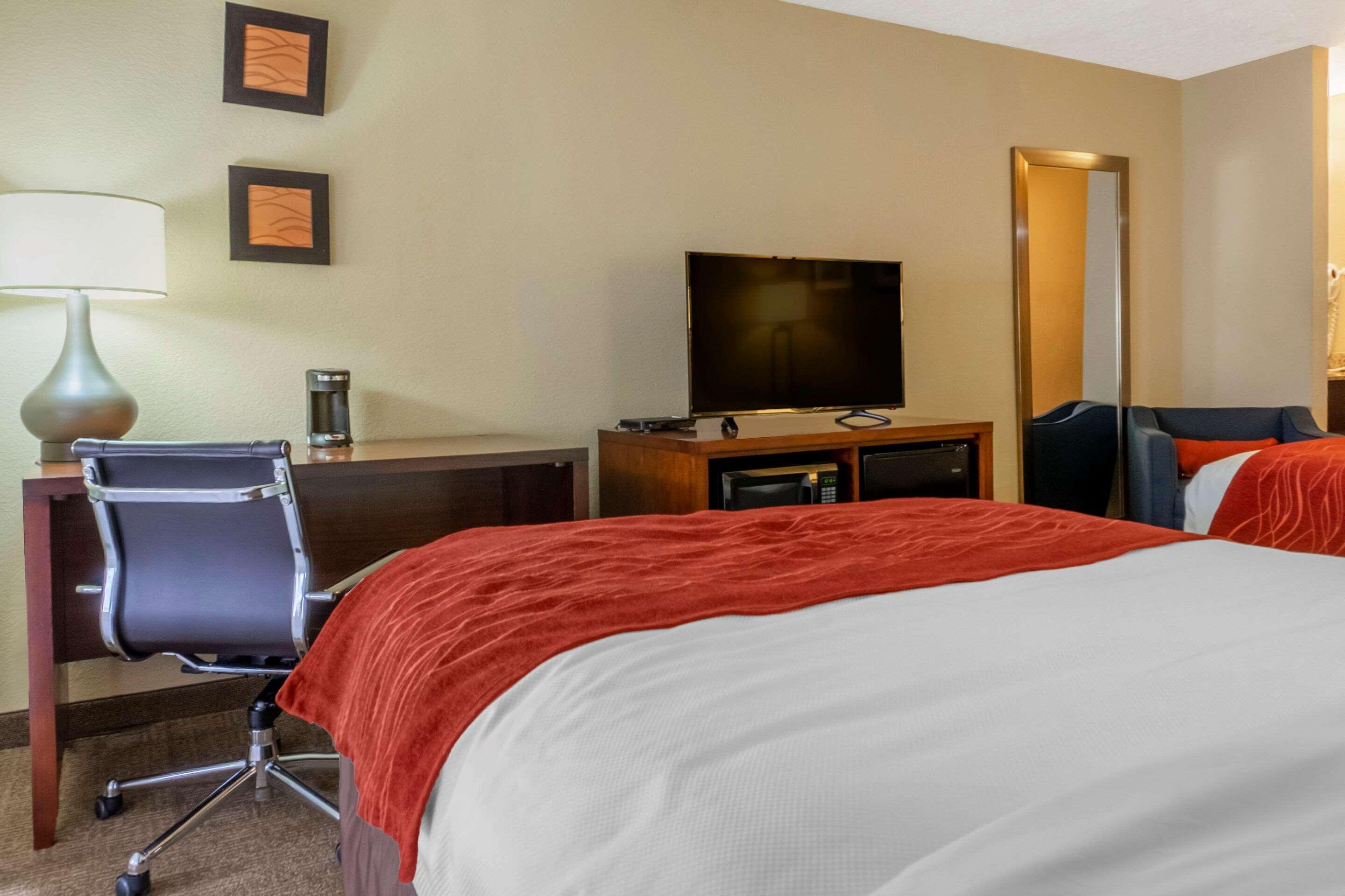 Comfort Inn Albuquerque Airport Bagian luar foto