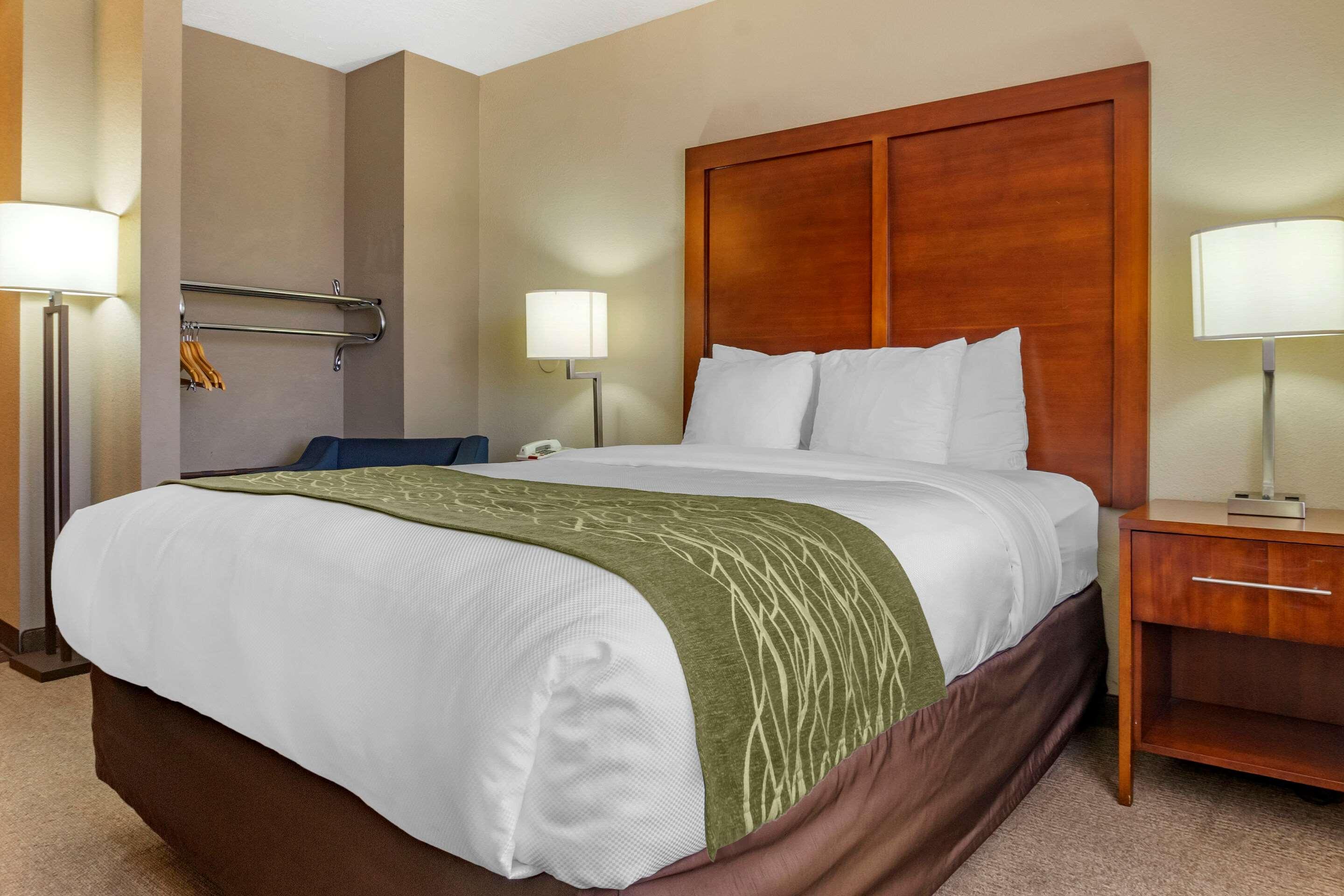Comfort Inn Albuquerque Airport Bagian luar foto