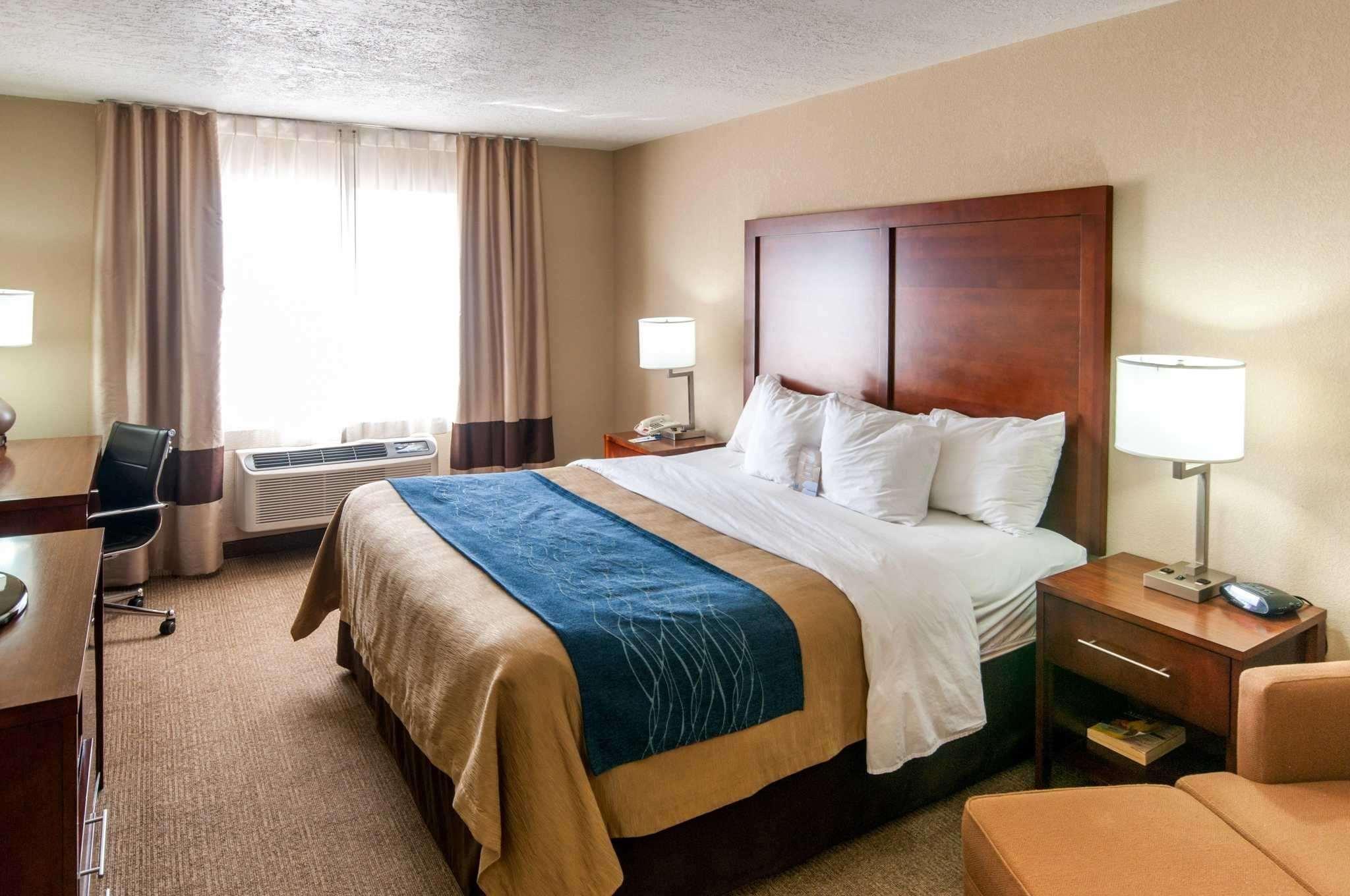 Comfort Inn Albuquerque Airport Bagian luar foto