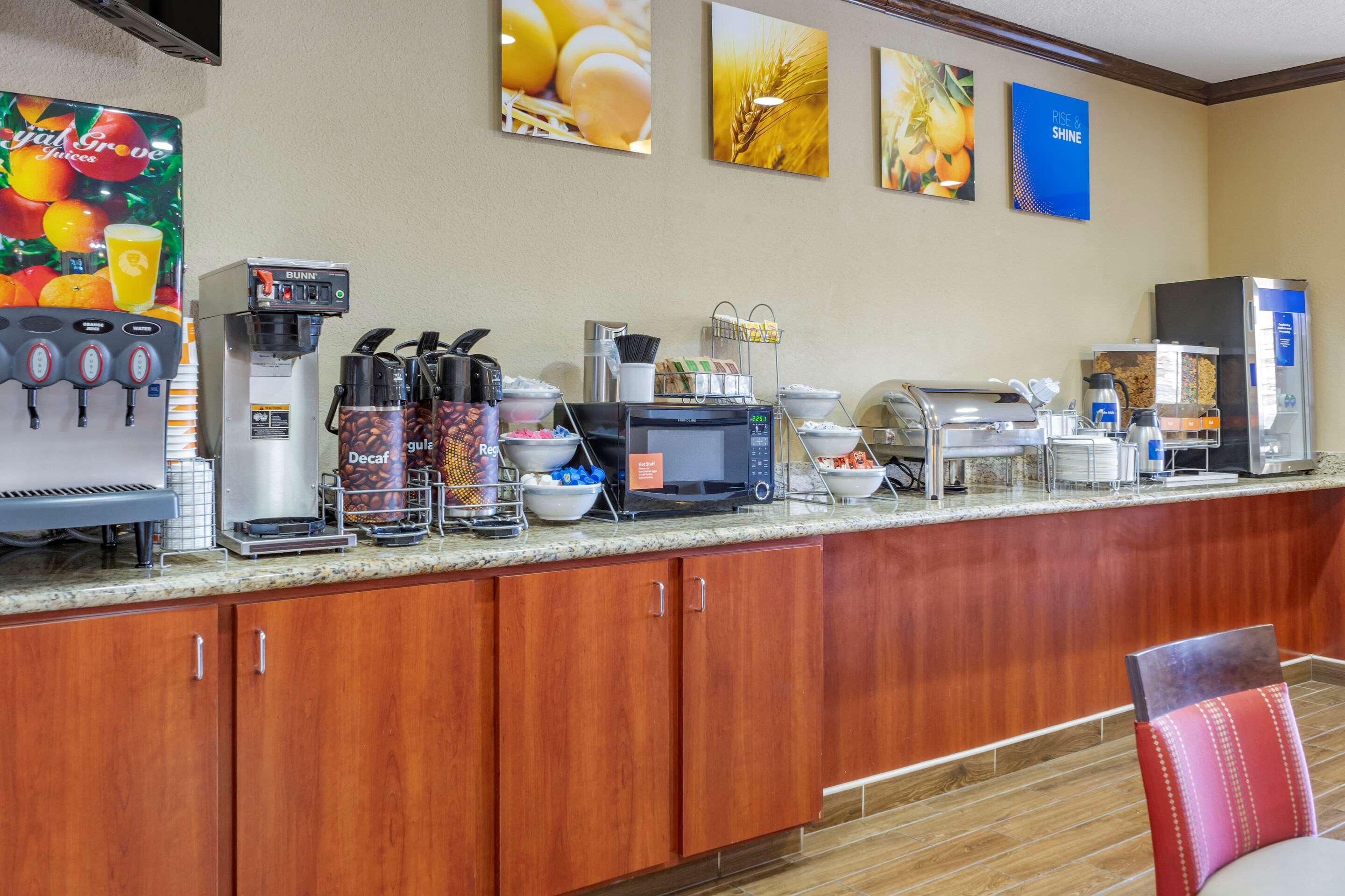 Comfort Inn Albuquerque Airport Bagian luar foto